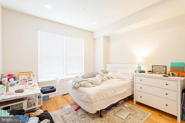 Building Photo - 1110 South St