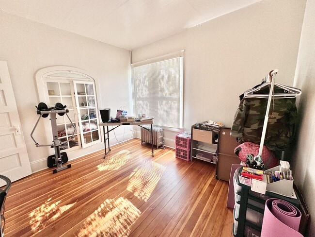 Building Photo - 145 W 200 S St