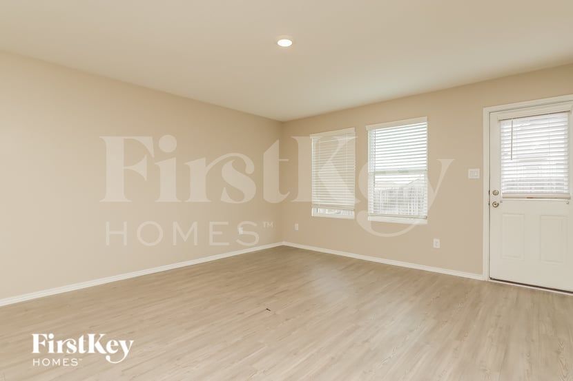 Building Photo - 5196 Fowler Crst