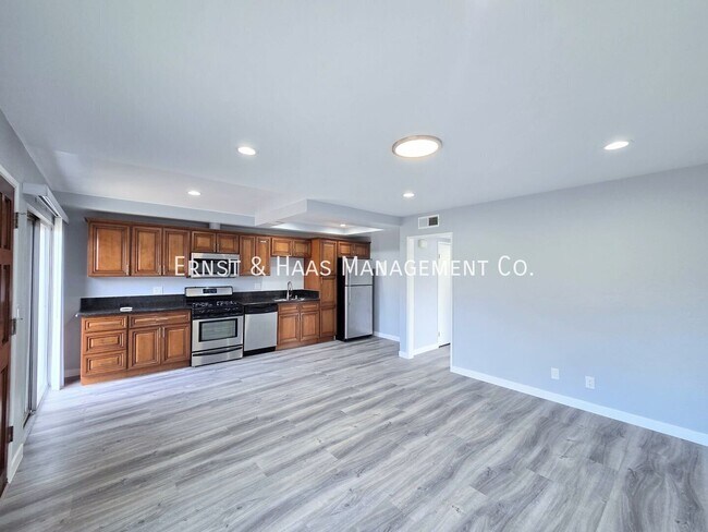 Building Photo - 12526 Cuesta Dr