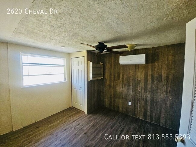 Building Photo - 2620 Cheval Dr