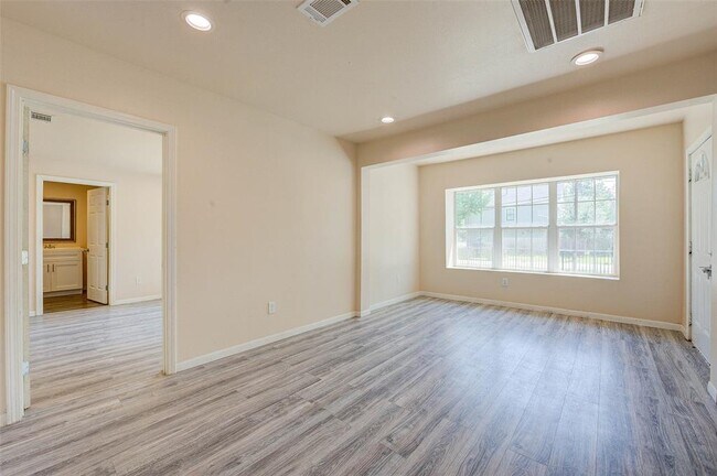 Building Photo - 8709 Knox St