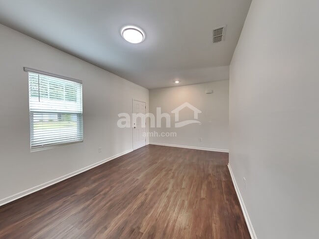 Building Photo - 4394 Kendrick Cir