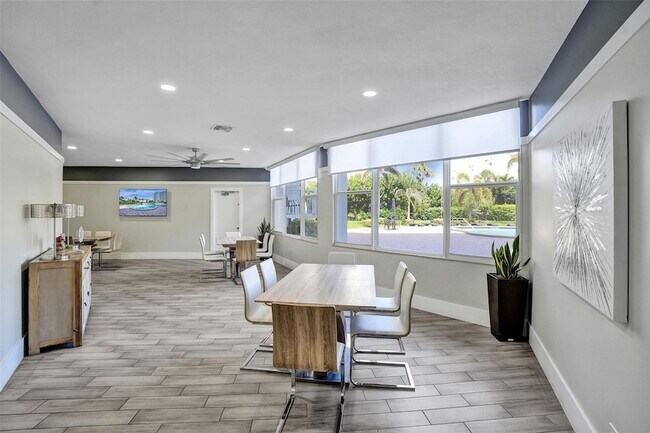 Building Photo - 301 N Ocean Blvd