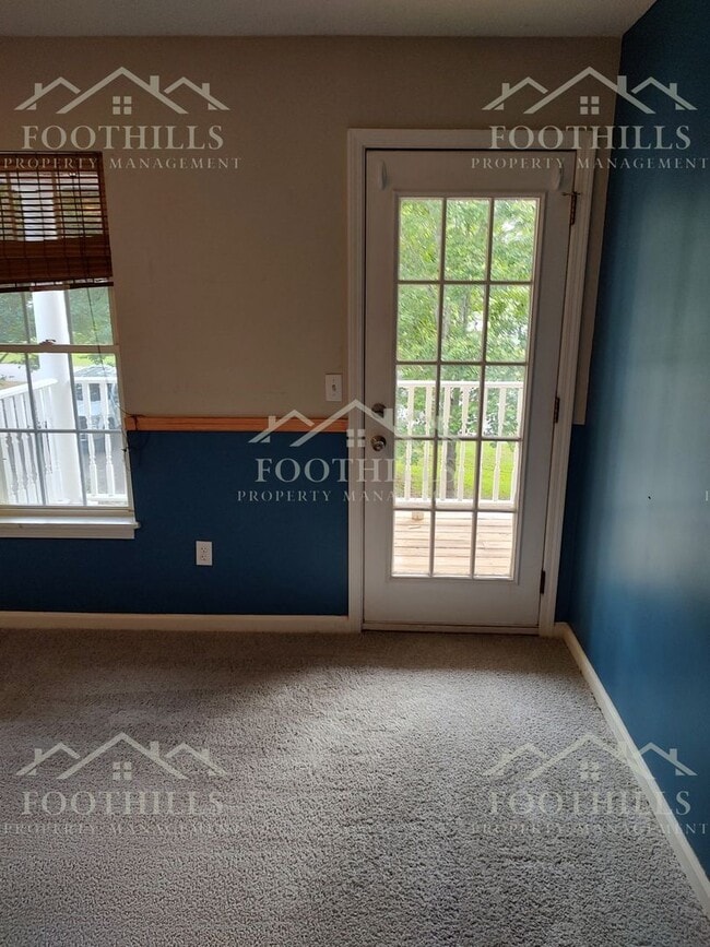 Building Photo - 3-Bedroom Home with Scenic Views in Pendle...