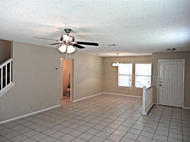 Building Photo - 13038 Woller Vly