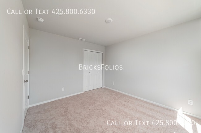 Building Photo - 4245 Pronghorn Pl