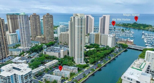 Building Photo - Fully Furnished Pet Friendly  Waikiki 1-Bedroom Condo Near Ala Moana