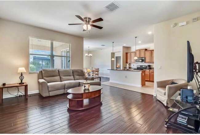 Building Photo - 747 Brookeshire Dr