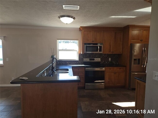 Building Photo - 1013 Greenbriar Dr