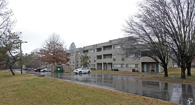 Building Photo - Clear Springs Apartments