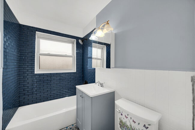 Building Photo - 3725 N Harlem Ave