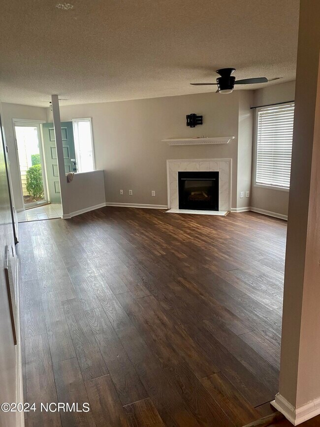 Building Photo - 523 Spring Forest Rd