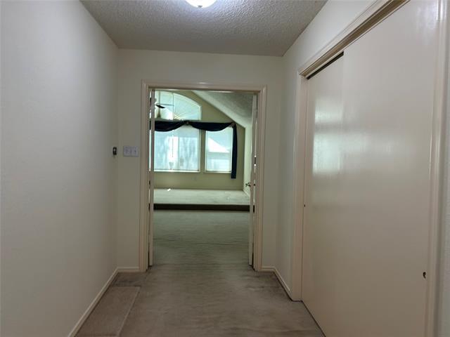 Building Photo - 2106 Millwood Dr
