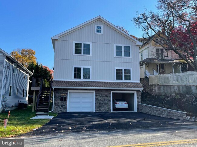 Building Photo - 505 S Orange St