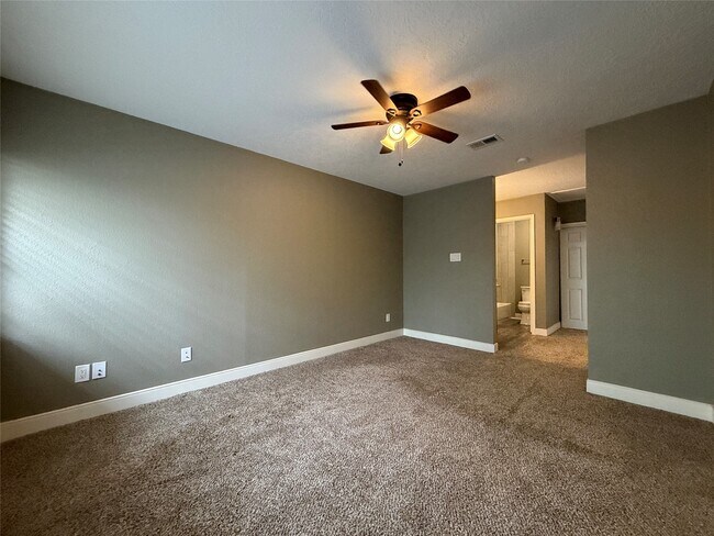 Building Photo - 2611 Grants Lake Blvd