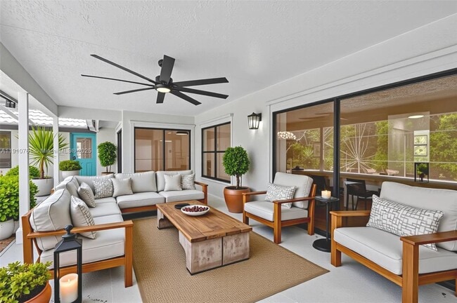 Building Photo - 9721 Majestic Way