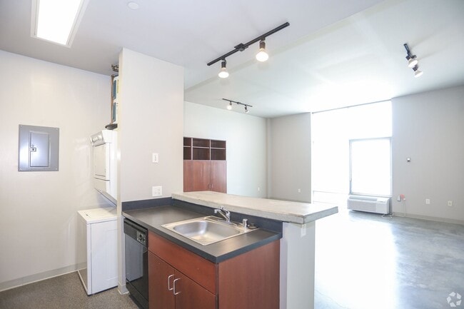 Interior Photo - 947 Lofts