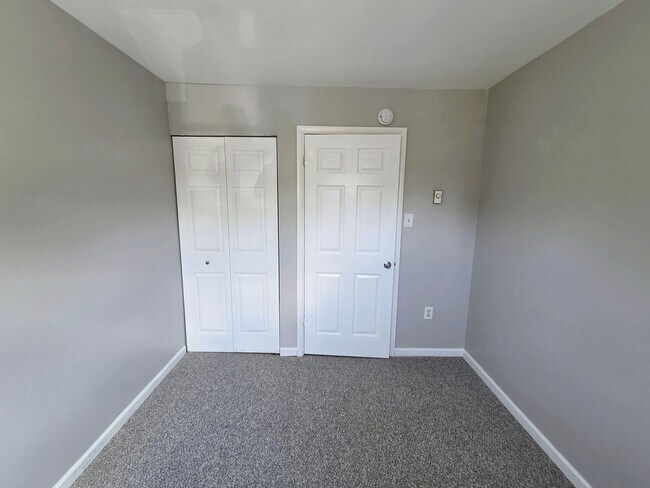 Building Photo - 5657 Wood Ln