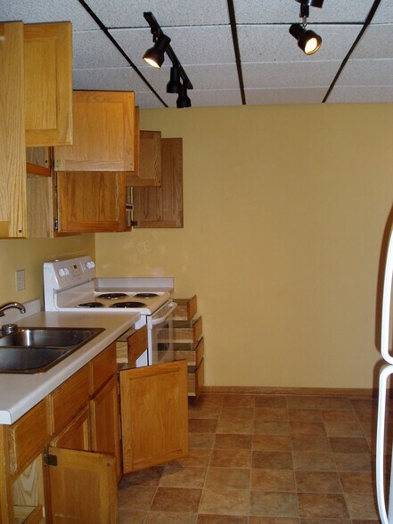 Building Photo - 1831 Parmenter St