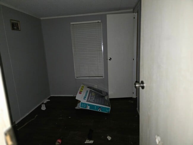 Building Photo - owner will finance - rent to own