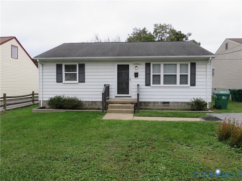 Primary Photo - 213 North Juniper Ave