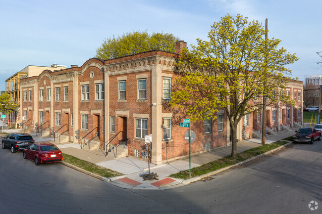 Building Photo - Beyster Terrace