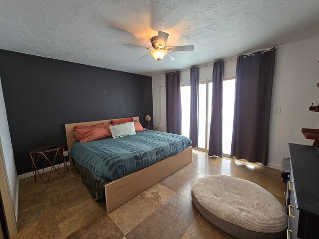 Building Photo - Furnished, 1-Year Long-Term Rental