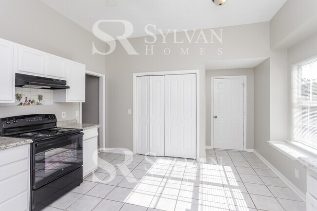 Building Photo - Coming HOME never felt so good!