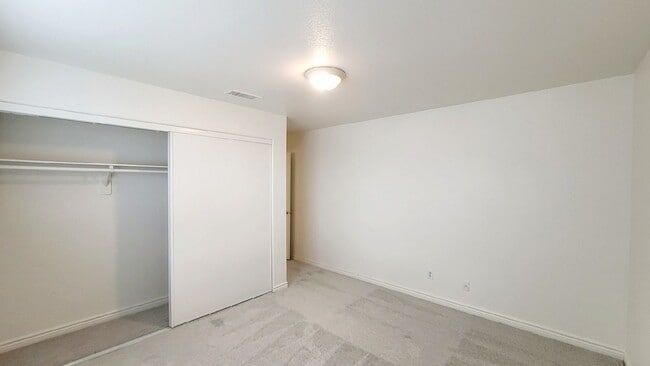 Building Photo - 8016 Cimarron Ridge Dr