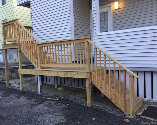 Building Photo - 3 Everett Ave