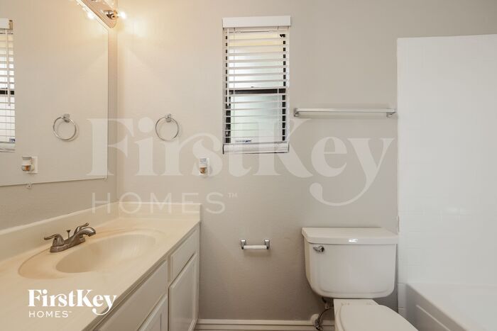 Building Photo - 3717 W Tierra Buena Ln