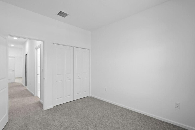 Building Photo - 4616 Longwood Lk Sq