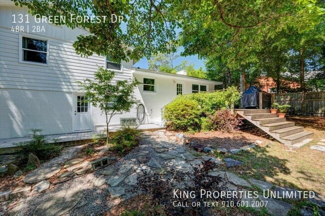 Building Photo - 131 Green Forest Dr