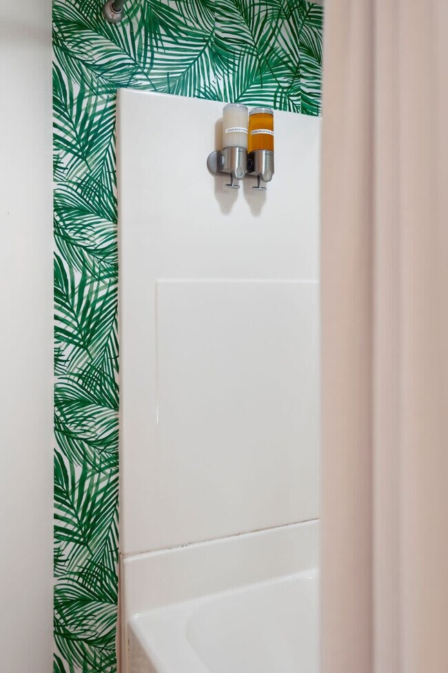 Building Photo - 78 Morning St