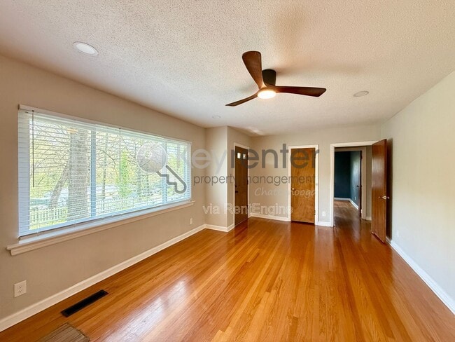 Building Photo - 3641 Thrushwood Dr