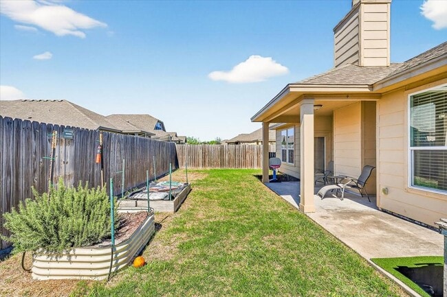 Building Photo - 7841 Fort Griffen Dr