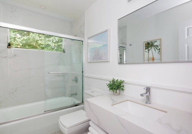 Building Photo - 25 High Point Rd