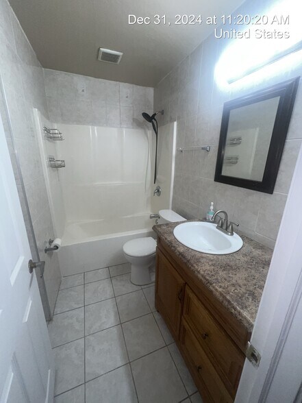 Building Photo - 296 Dehoff Dr