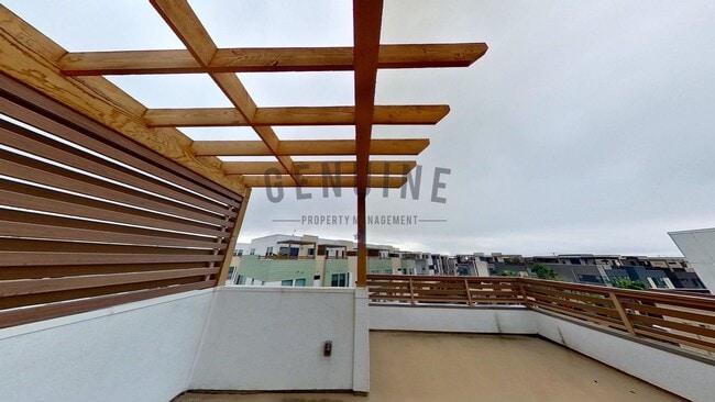 Building Photo - Coming Soon: Beautifully Furnished 3Bd 3.5Ba Condo in Costa Mesa