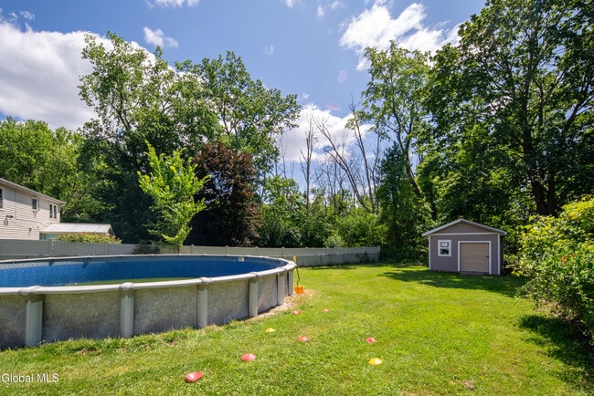 Building Photo - 99 Fiddlers Ln
