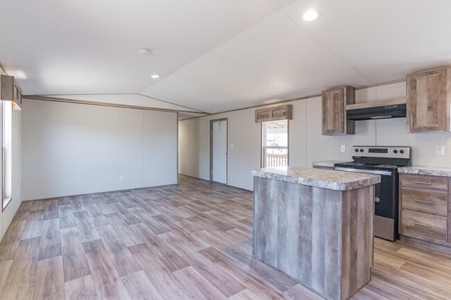 Building Photo - 105 E Briar Dr