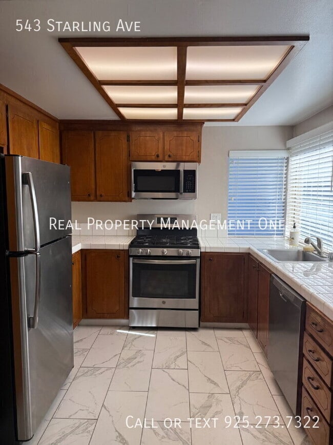 Building Photo - 543 Starling Ave