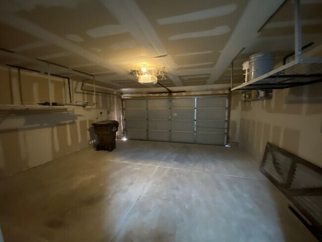 Building Photo - Beautiful Home in Redbird Ranch