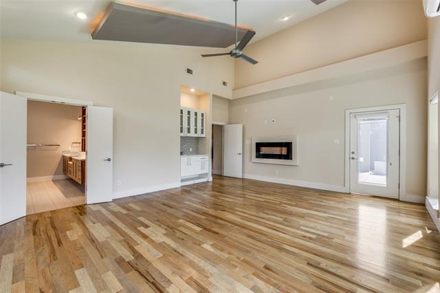 Building Photo - 3772 Seguin Dr