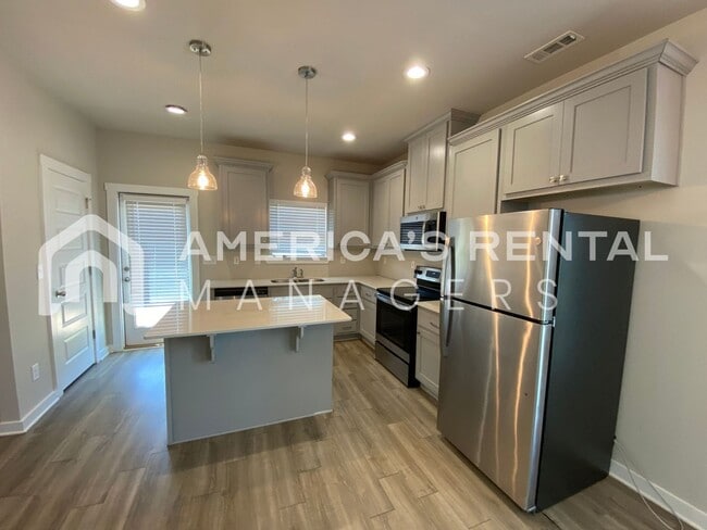 Building Photo - Spacious Home for Rent in Meridianville, AL!
