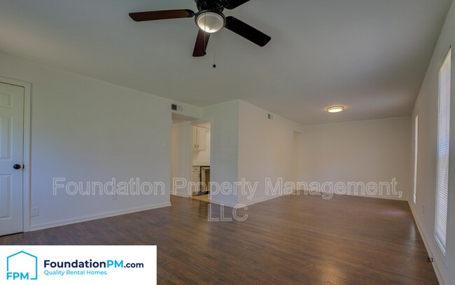 Building Photo - 3814 Selden Cove