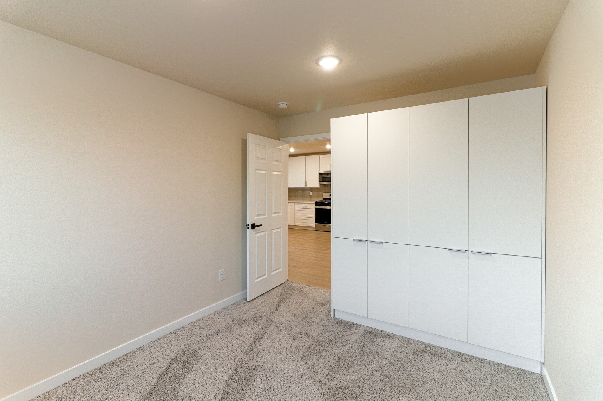 Building Photo - 8202 Mentra St