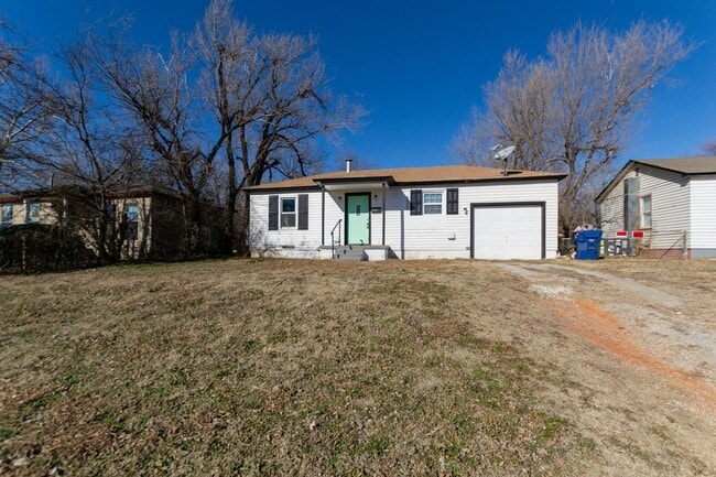 Building Photo - Charming 2-Bed, 1-Bath Home in South Oklah...