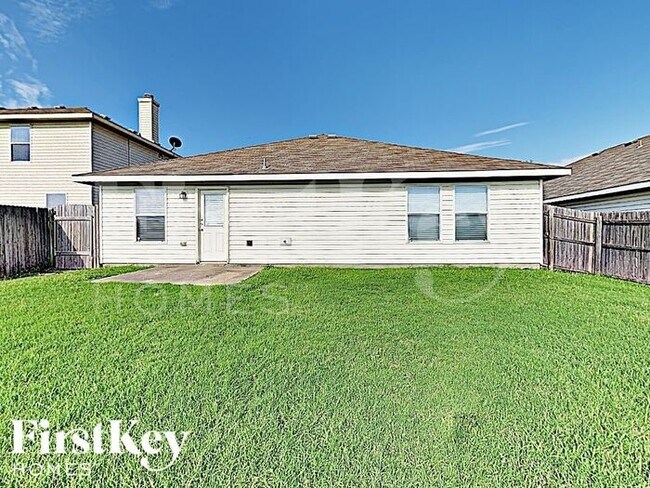 Building Photo - 14112 Silkwood Dr